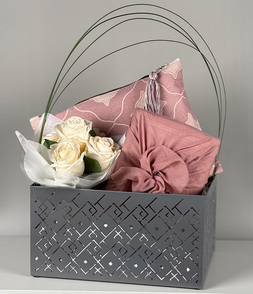GIFT PACKAGE -  PINK