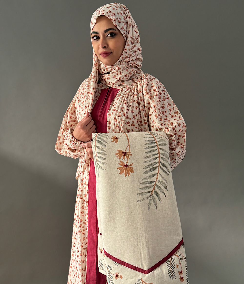 SCARF PRAYER SET - BEIGE w/ MAROON