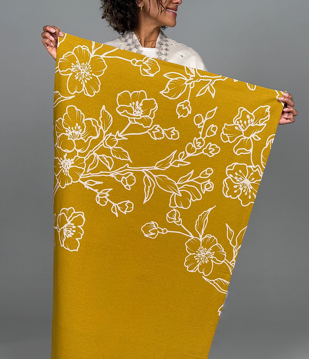 UN QUILTED RUG - MUSTARD